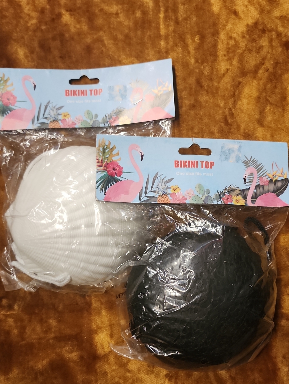 (2pc) Shell-Textured And Coconut Bikini Tops